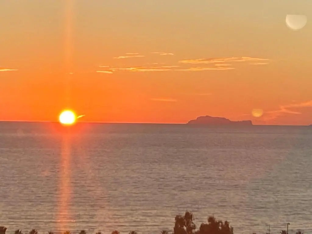 A la puesta del sol