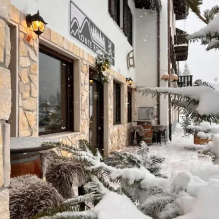 Monterovere Ristorante Bar B&B