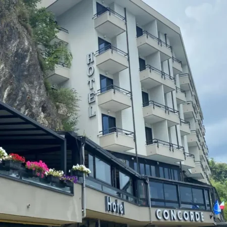 Albergo Arona Centro