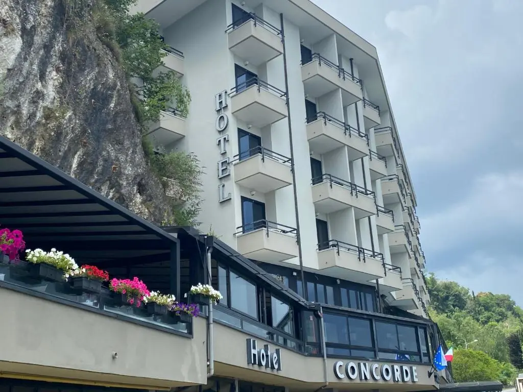 Albergo Arona Centro