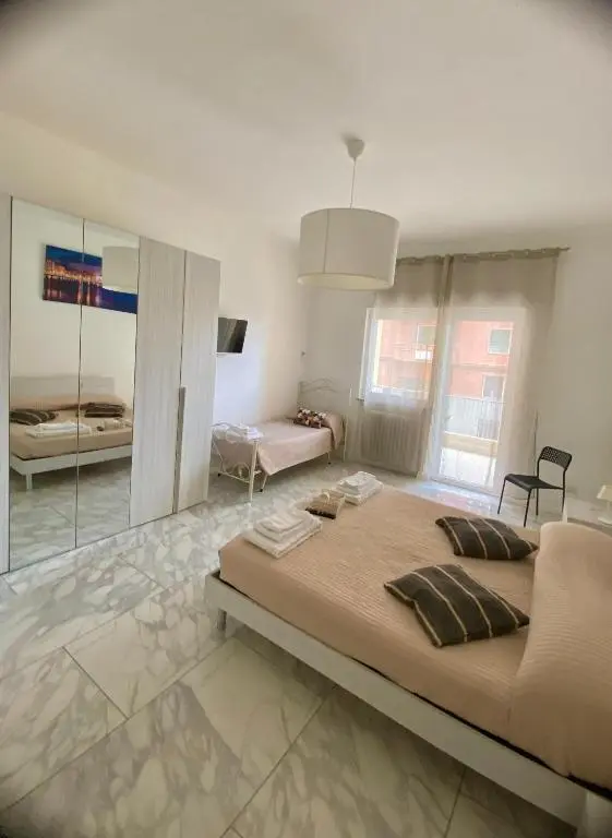 Ennio Rooms