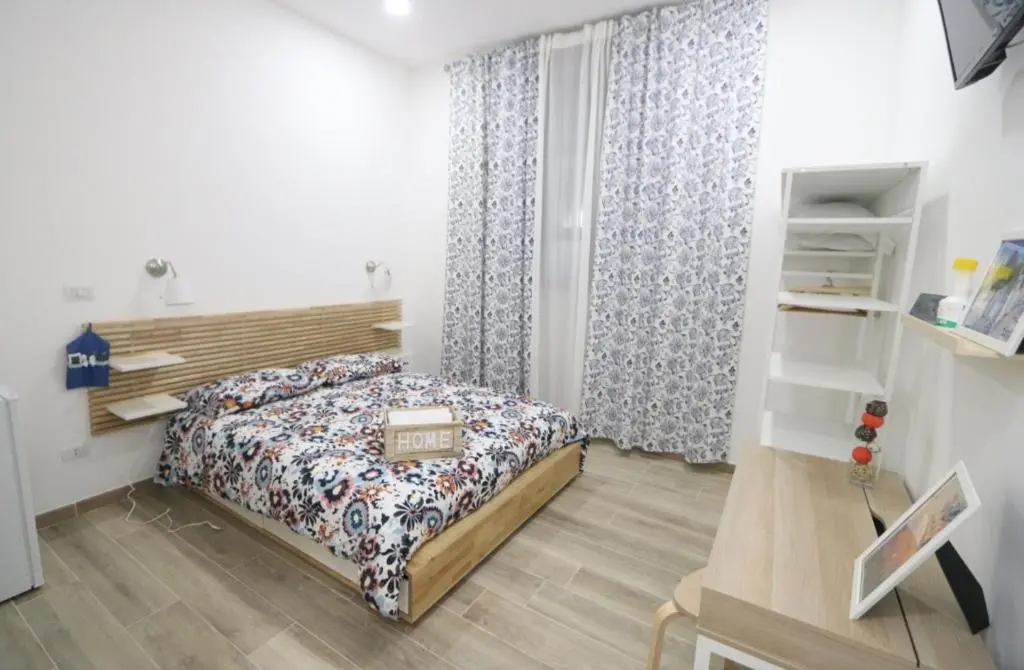 Sole Mio Rooms & Breakfast