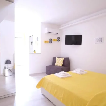 Charme & Chic Studios – Bari Centro