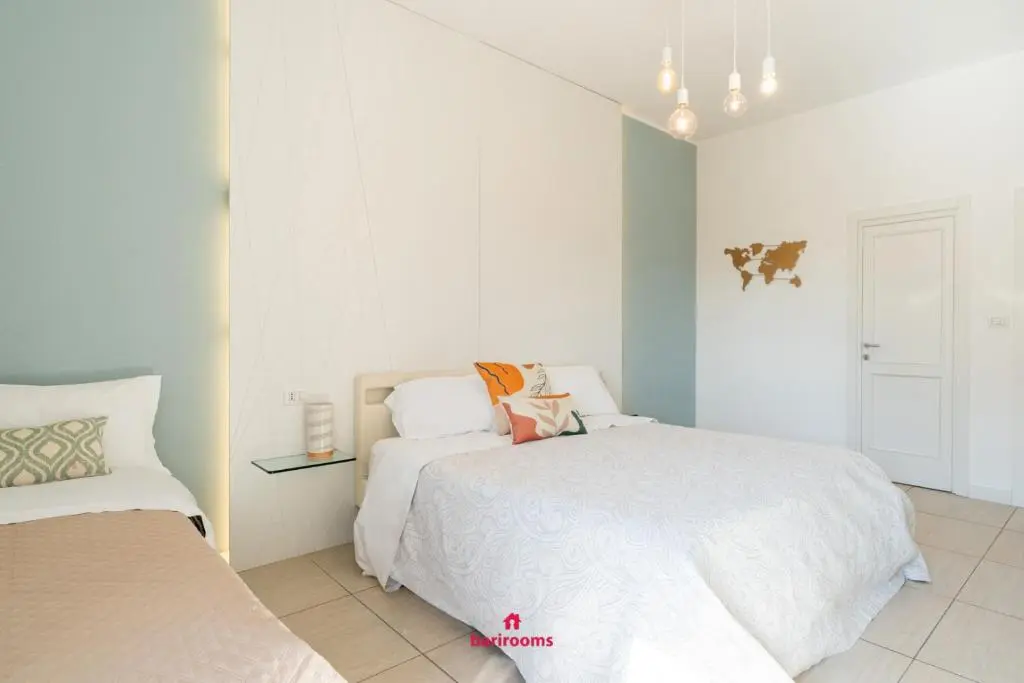 Bari station rooms