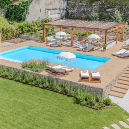 Diamond Apartments