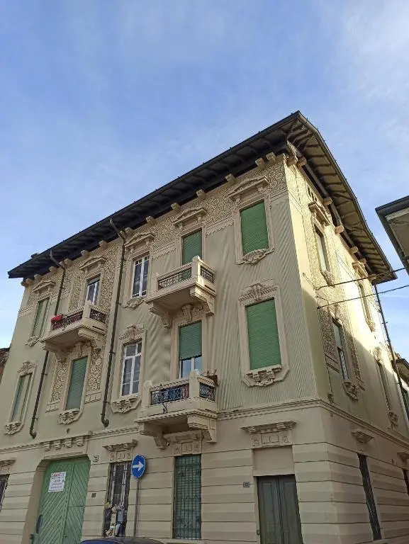 La Casa di Vale e la Rosa del Centro