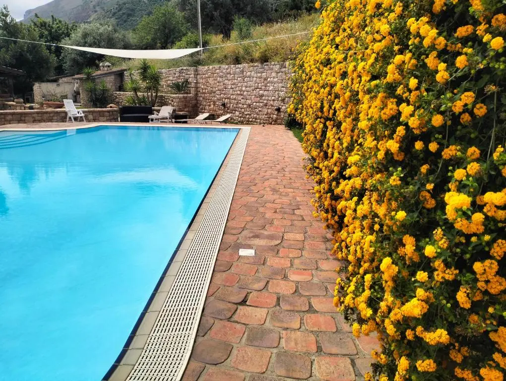 Alvarado – Your Home in Sicily