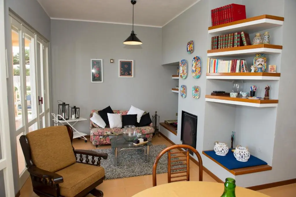 Lomarchi Holiday Home