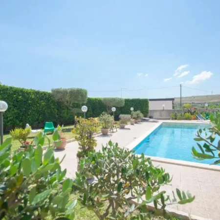 Vittoria House