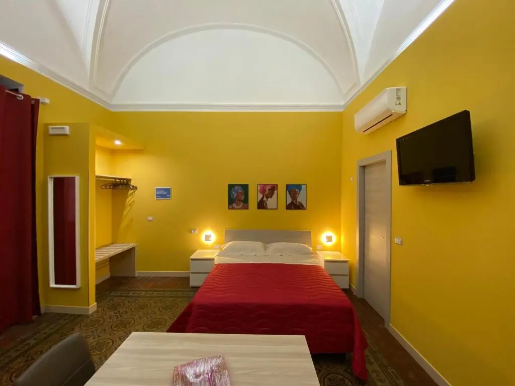 Vecchia Ognina Apartments