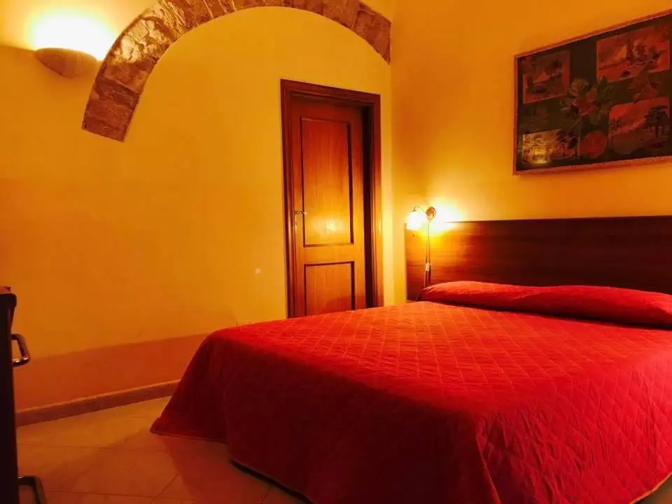 Corato Room Economy