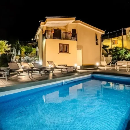 Cerchia Apartments