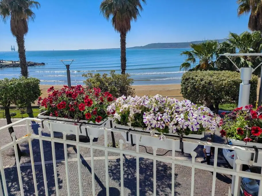 B&B Aquamar