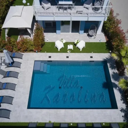 VILLA KAROLINA