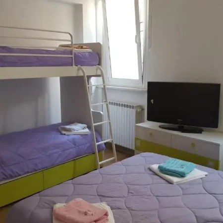 Carlo Mayr apartment