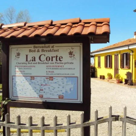 Bed and Breakfast La Corte Ferrara