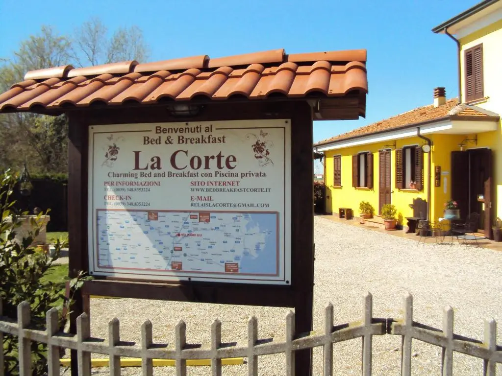 Bed and Breakfast La Corte Ferrara