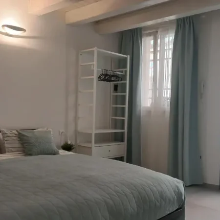 Room 28