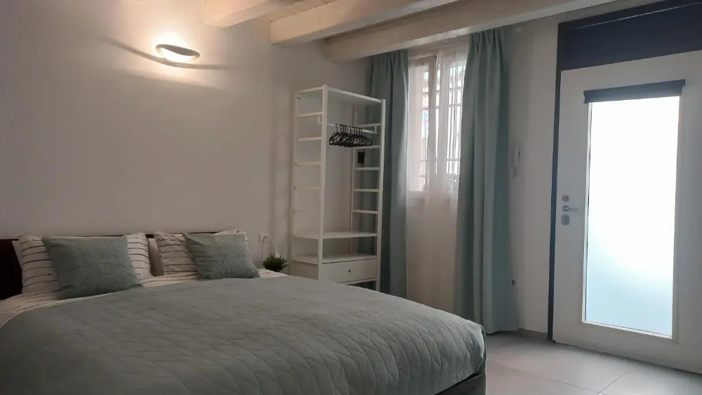 Room 28