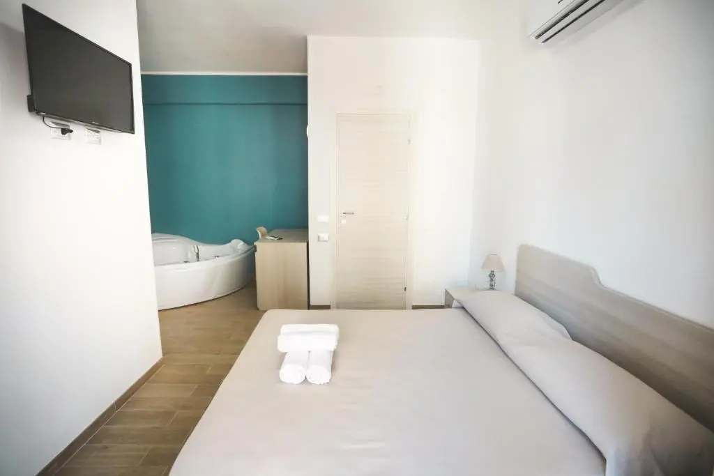 Il Viaggiatore via Rimini Serapo
