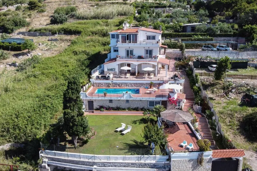 Villa Maria