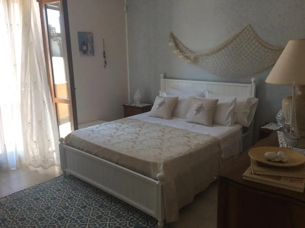 B&B PESCIOLINO ROSSO