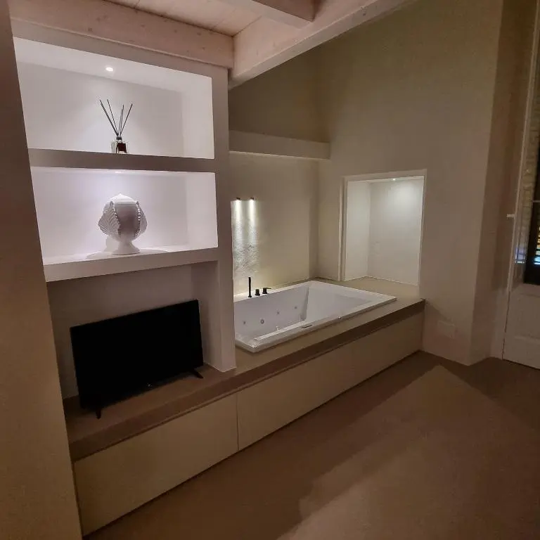 LA BELLA VOLTA – “elegant rooms”