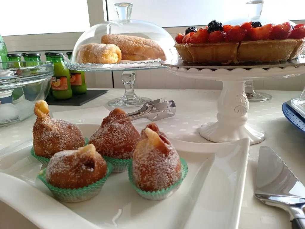 Lauria Luxury Room