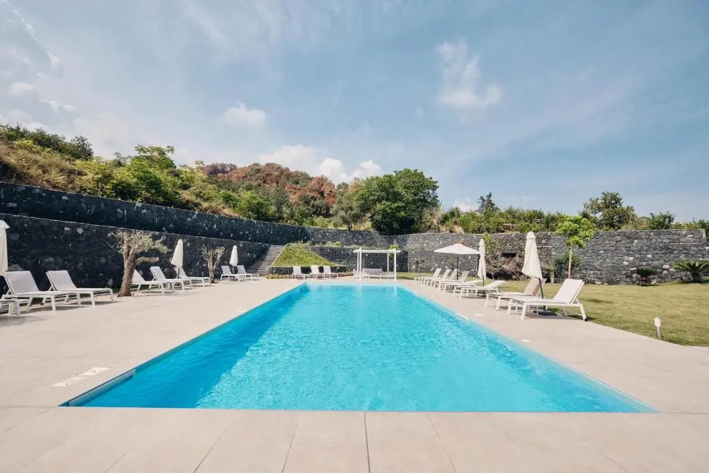 Cortilio Luxury Homes on Etna