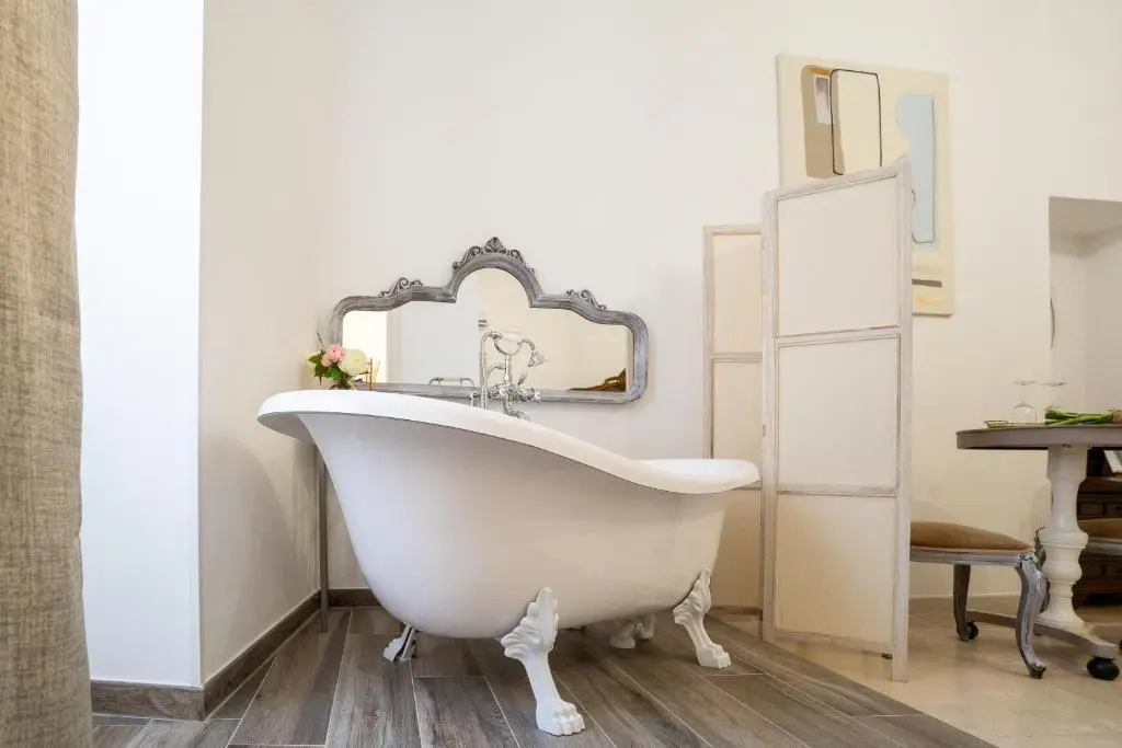 Corte Pietrantica – Charming Rooms & Suites