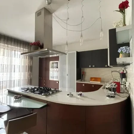 Suite Gravina + Box auto privato