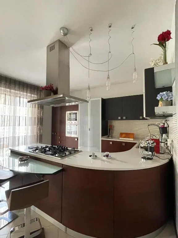 Suite Gravina + Box auto privato
