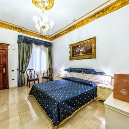 Iglesias Hotel