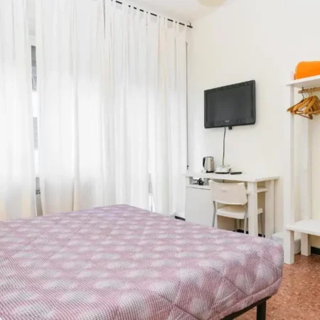 Lia Rooms 3