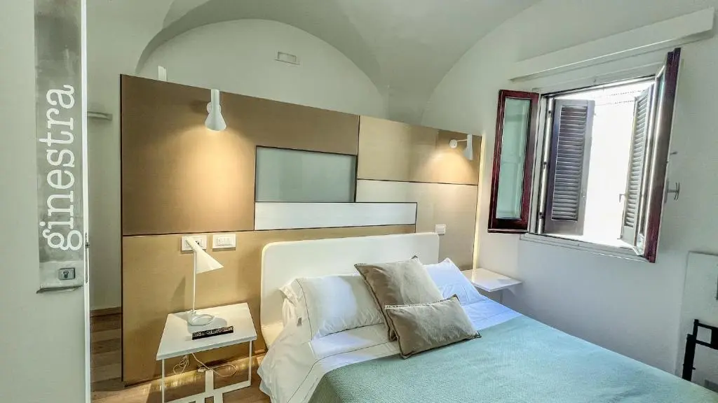 Santacroce Luxury Rooms