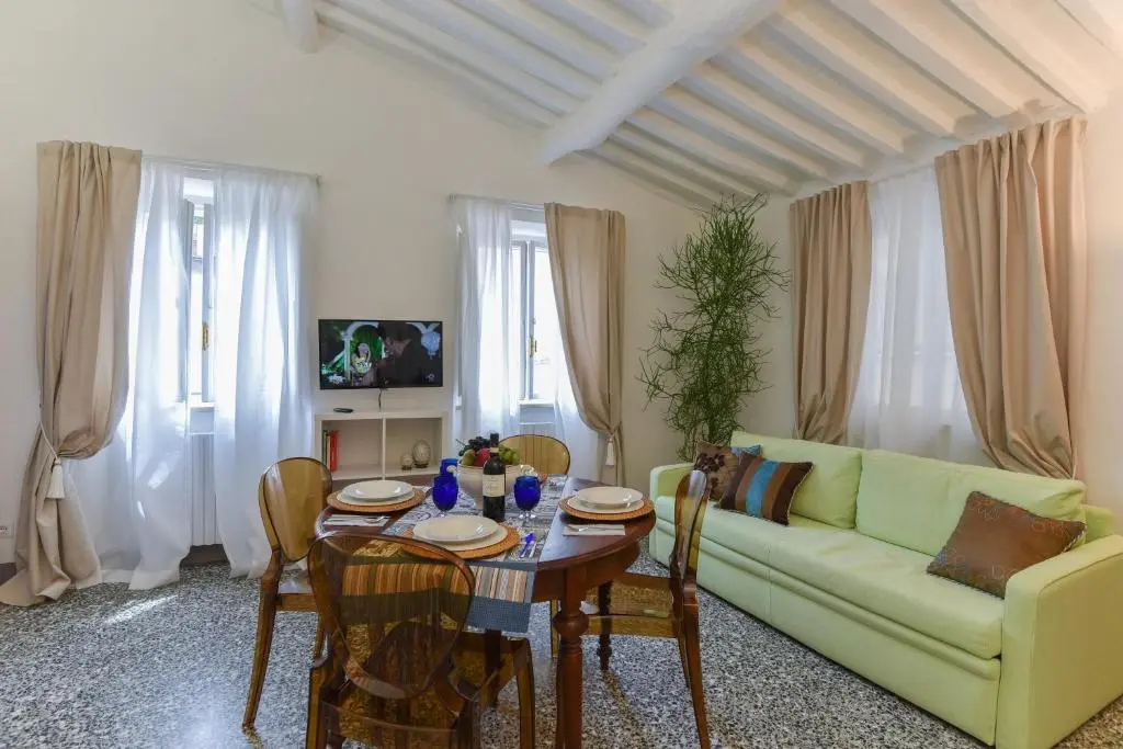 Apartments Lucca