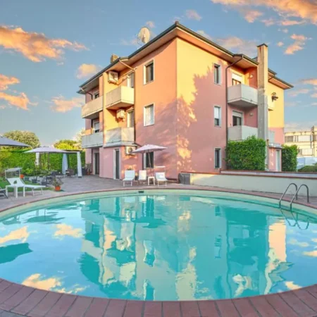 Giada Palace – Pool & Resort