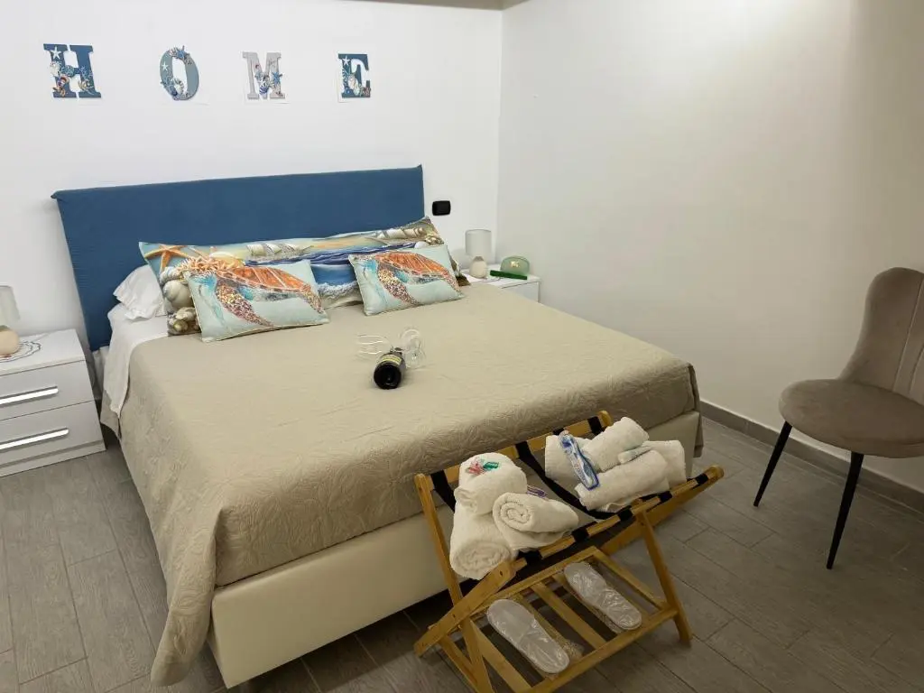 Free Parking – Parthenope’s house