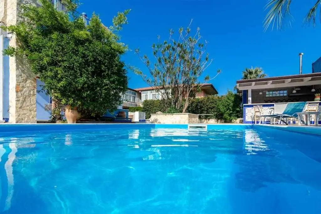 Mediterranean Charm