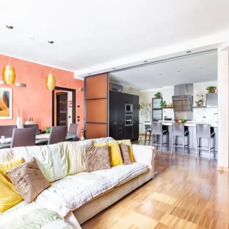 Beatrice Apartment