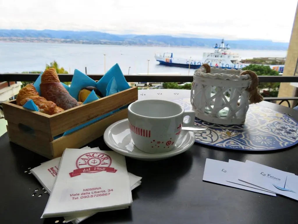 La Feluca Rooms and Breakfast