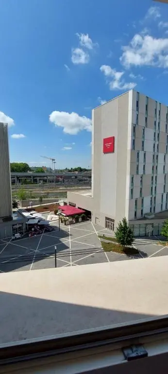 Station Apartment