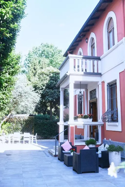 The Villa Milano