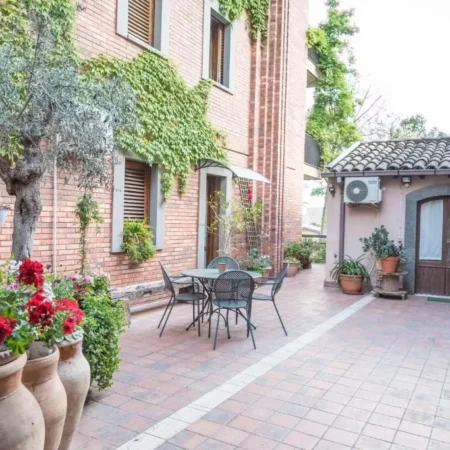 Relais Chiesa Madre – Rooms and Apartments