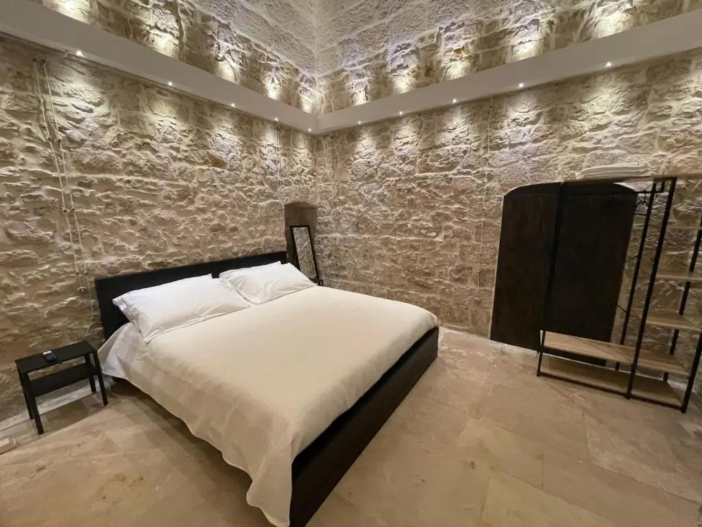 Sunset suite