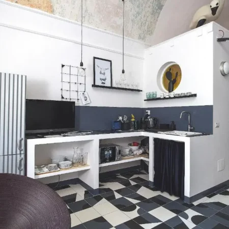 Balloon Design Studio Apartment