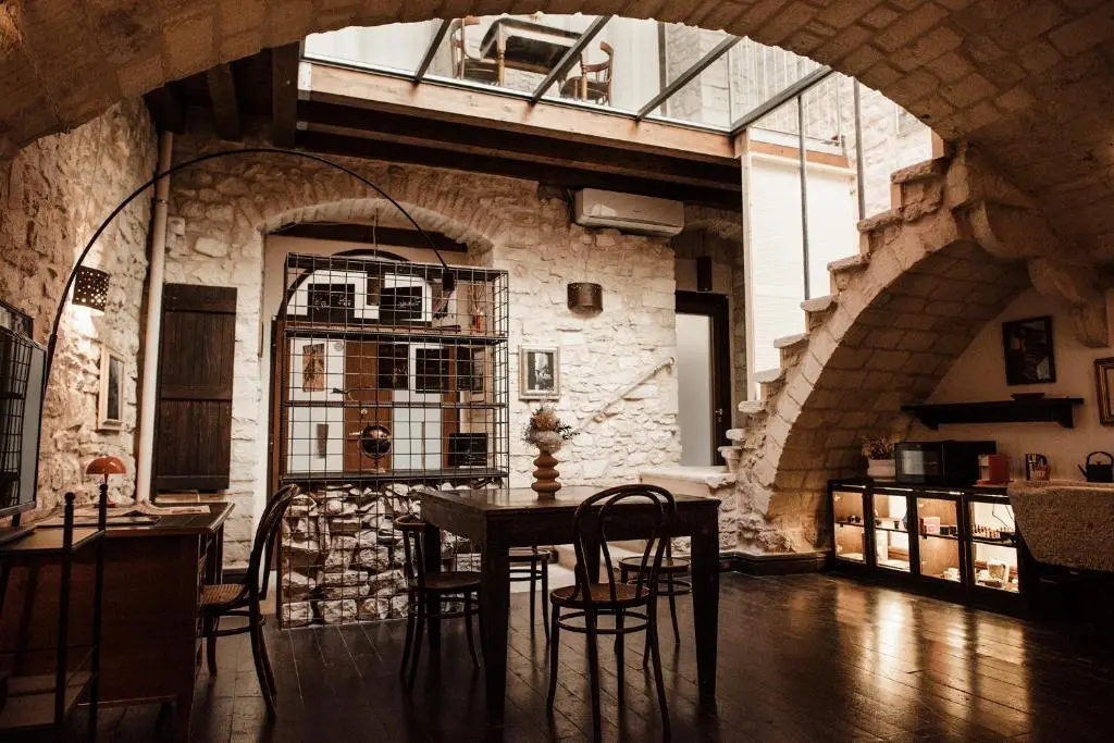 V1 loft