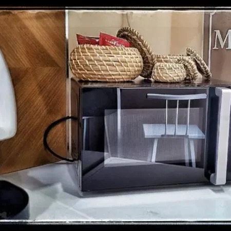 Max Fox Suite