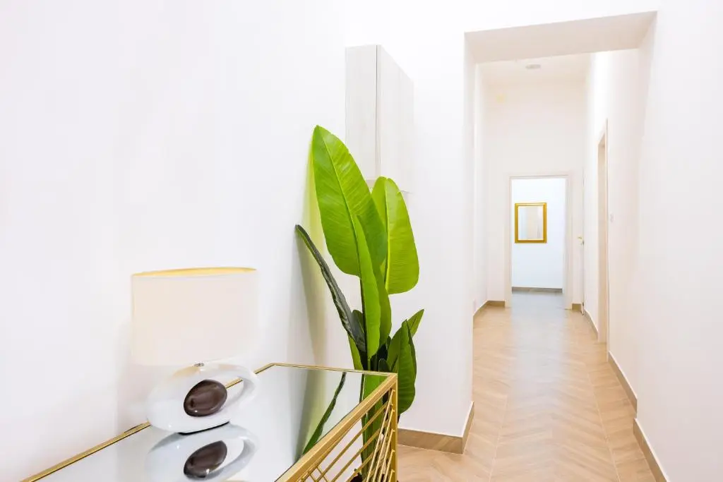 ESSENTIA Home