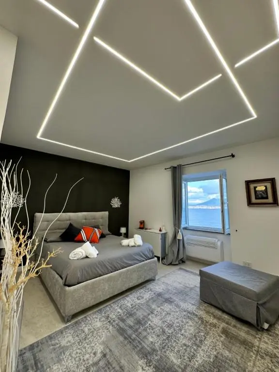 Hv suites pausilypon